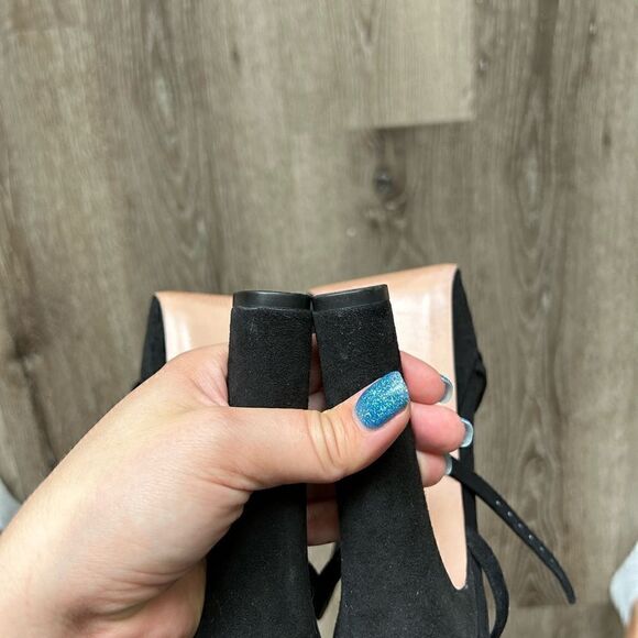 Schutz platform straps suede sandals size 9 - Picture 2 of 3